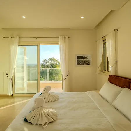 Villa H&o Miki's Seaview House