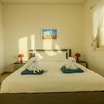 H&o Miki's Seaview House *