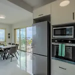 H&o Miki's Seaview House Villa *