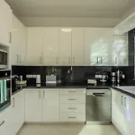 H&o Miki's Seaview House * Kissonerga