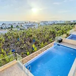 H&o Miki's Seaview House Villa