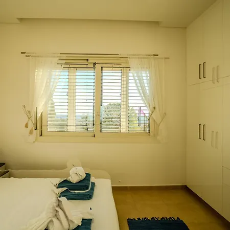 H&o Miki's Seaview House Villa *