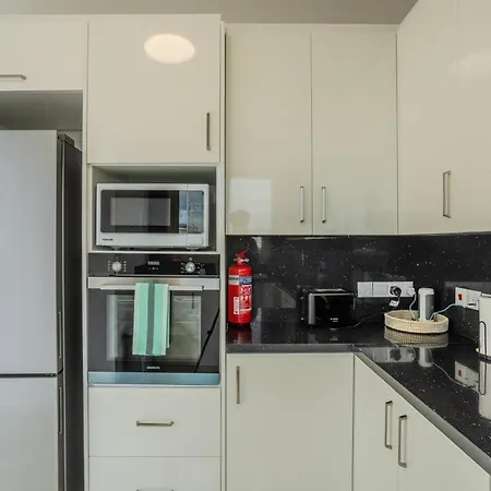 H&o Miki's Seaview House Kissonerga