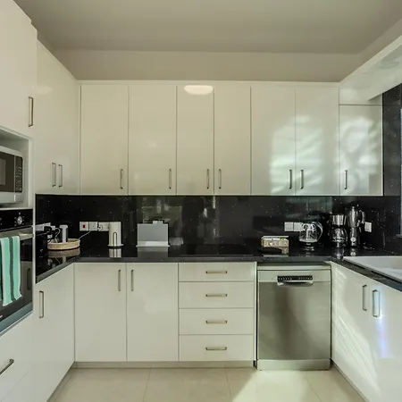 H&o Miki's Seaview House * Kissonerga