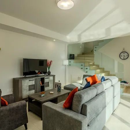 H&o Miki's Seaview House Villa